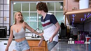 step siblings fuck in the family ride - gypsy rose fampervs 😏