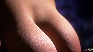 Blonde Seduces Lesbian With Kissing And Cunilingus