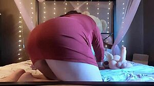 Horny milf home alone with dildo!