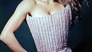 Urvashi Rautela Receives Cum Tribute