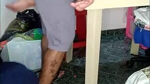 Asi me follo a la golosa de mi hermana despues de ver sus fotos xxx