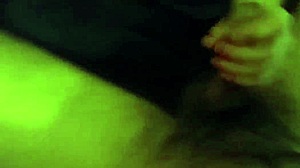 relaxing oily handjob ends with cumshot!