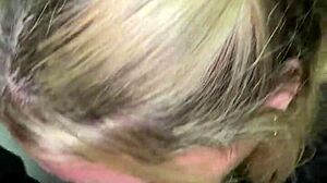 Deepvane me chupa la pija en el baño público de un cine