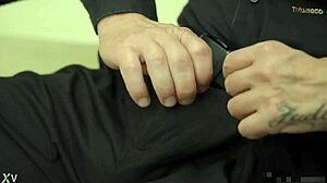 Rubia Rusa Con Dos Vergas En Grupo