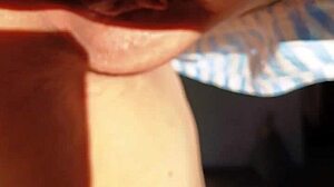 Maturemons Flash Large Labia For Lovers