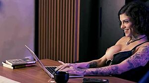 Busty slut calls prostitute to eat her huge ass.