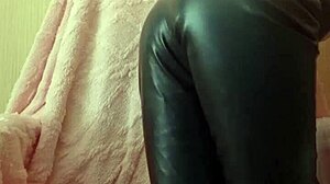 Goddess teases with pussy and ass in heels