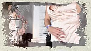 Jazmin Models a Two-Tone Bikini for Neighbors