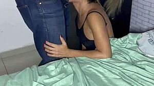 belinha presenteou o f� com a bucetinha e ganhou duas gozadas dentro