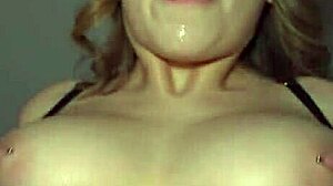 dani ortiz famous colombian influencer teaches her fans how to masturbate - joi