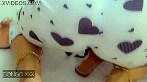 Twerking Queen Shakes Ass