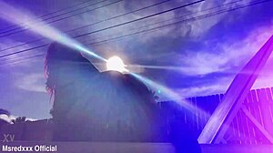 i tease with my curvy ass