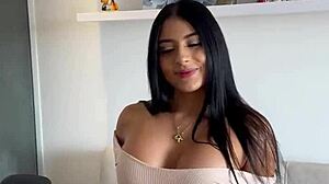 Hot stepsister makes vacation worthwhile in Bogota