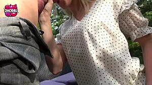 Elle Se Fait Baiser Le Cul Au Bord De La Piscine