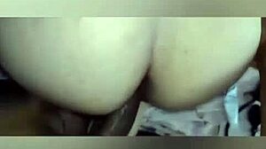 Novinha Safada Gemendo Gostoso de Quatro Anal