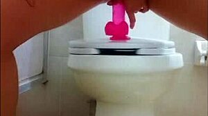 Sexy Girl Leaks Homemade Dildo Video
