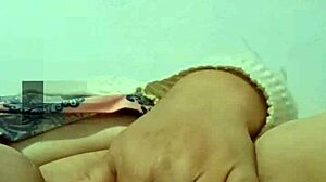 Abuela Con Su Zanahoria in Bedroom