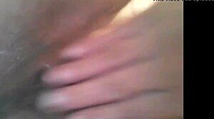wife squirts during homemade orgasm session 😍