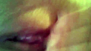 wife squirts during homemade orgasm session 😍