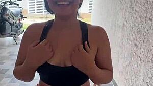 horny colombian housewife pulls boyfriend's penis on the street and sucks it