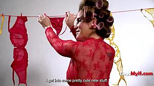 Natural Milf Spotlight