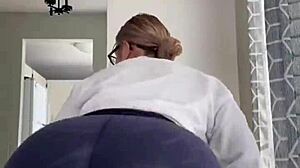 Bunduda gostosa is a beautiful woman with a nice ass 😍