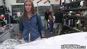 Big Booty Slit Trade