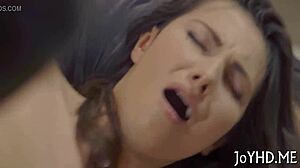 Teenie learns to perform well in contest