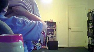 loris shows her tits in the living room