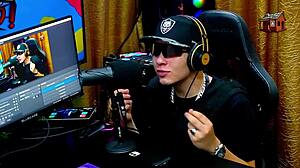 Geisy DK asks for doggy style!