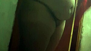 Acabei de sair do banho com buceta molhada