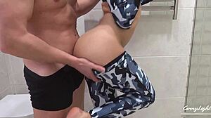 sporty teen 18+ with oily anal gets huge load on ass grinding in yoga pants