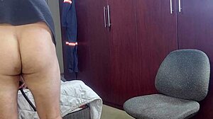 Cum in wife creampie!