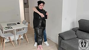 watch me get bound in bondage?