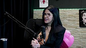 Showing Blowjob Skills