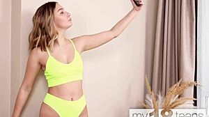 adorable girl fingers tight pussy 😘