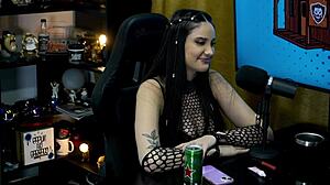 Victoria Camargo Chegou com Uma Roupa Sensual e Tirou Tudo o Ruan Ficou com Muito Tesão - Podcast Pópum no Barraco