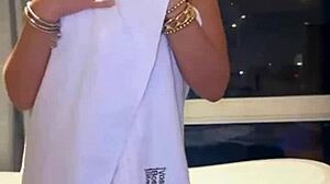 Tanned Pornstar Twerks In Bathtub And Poses On Bed