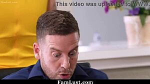 milf locks pussy 😏