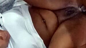 Safada Punheta Mamando