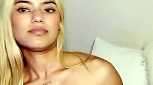 Teen Pussy Stretched