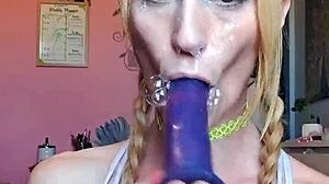 Messy Dildo Deepthroat