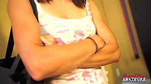 Coeds Lick And Share