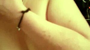 Housewife Deepthroat Action