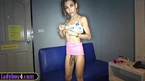 Ladyboy Ass Stuffing