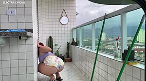 Tight Shorts Cleaner