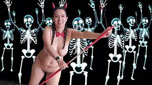 Super Hot Halloween Preview