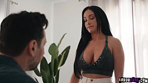 Tommy Undermines Jennifer's Confidence