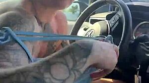 Adjusting sports bra