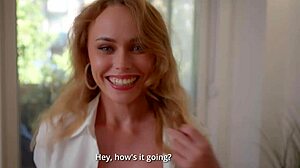 Milf's tight pussy facial